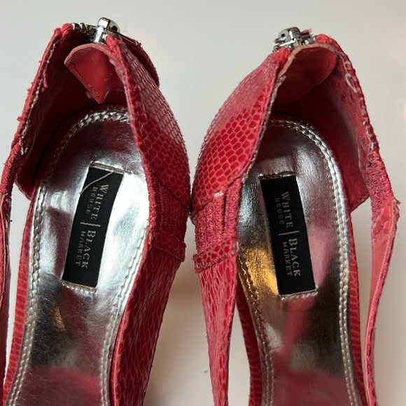 ❤️WHITE HOUSE BLSCK MARKET RED LEATHER SNAKESKIN PRINT 4.5” HEELS SIZE 7 MEDIUM - Picture 5 of 16